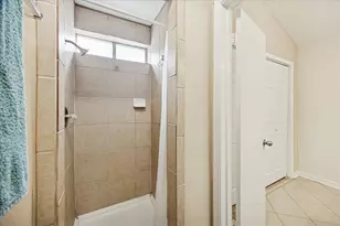 17138 Barcelona Dr, Friendswood, TX 77546 - Photo 15