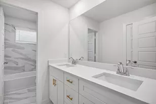 2403 Outpost Cyn Dr, Iowa Colony, TX 77583 - Photo 25