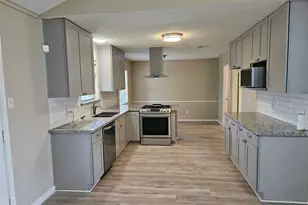 1402 New Orleans St, Deer Park, TX 77536 - Photo 9