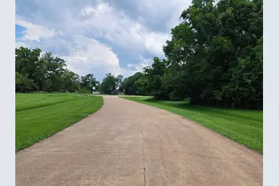 101 Cattle Drive Trail, Angleton, TX 77515 - Photo 9