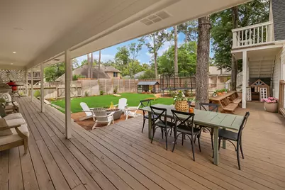 140 April Waters Drive W, Conroe, TX 77356 - Photo 7