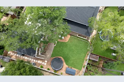 140 April Waters Drive W, Conroe, TX 77356 - Photo 43