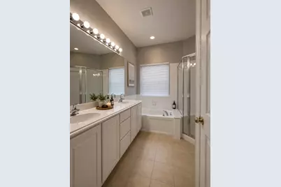 2219 Ridge Wood Lane, Sugar Land, TX 77479 - Photo 13
