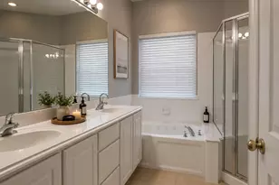 2219 Ridge Wood Ln, Sugar Land, TX 77479 - Photo 13