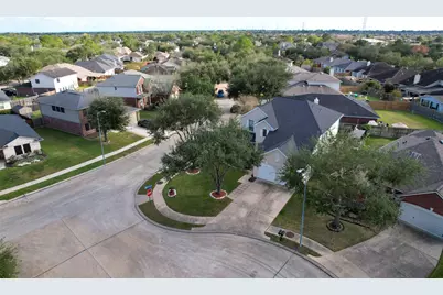 9214 Windy Spring Court, Houston, TX 77089 - Photo 45