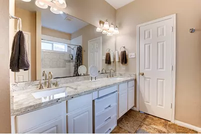 9214 Windy Spring Court, Houston, TX 77089 - Photo 25