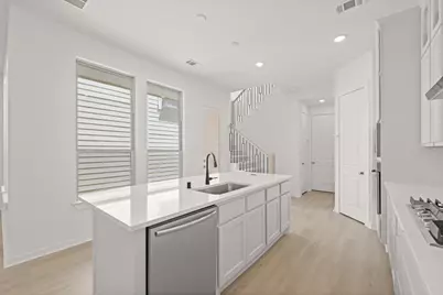 413 Meadows Peak Lane, Montgomery, TX 77316 - Photo 5