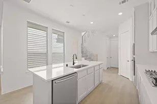 413 Meadows Peak Ln, Montgomery, TX 77316 - Photo 5