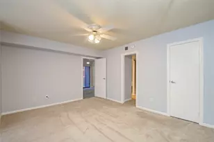 3100 Walnut Bend Ln, Houston, TX 77042 - Photo 29