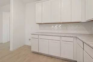 2219 Port Jackson Dr, Texas City, TX 77568 - Photo 9