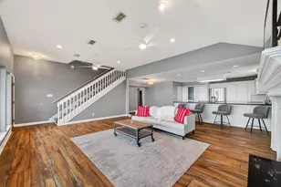 925 Bonita St, Bayou Vista, TX 77563 - Photo 17