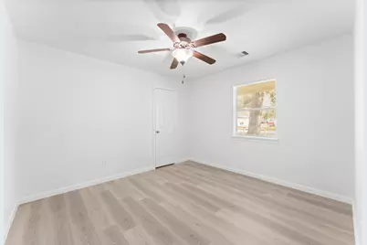 2890 Mary Lane, Dickinson, TX 77539 - Photo 13