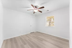 2890 Mary Ln, Dickinson, TX 77539 - Photo 13