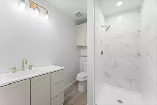 2890 Mary Ln, Dickinson, TX 77539 - Photo 11