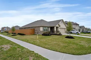 13724 Sabine Lk Dr, Texas City, TX 77568 - Photo 3