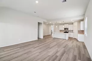 12006 Marlin Strait Dr, Baytown, TX 77523 - Photo 7