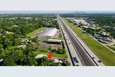 9944 E Hardy Road, Houston, TX 77093 - Photo 3