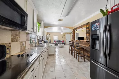 9944 E Hardy Road, Houston, TX 77093 - Photo 17