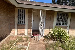 11114 W Bellfort St, Houston, TX 77099 - Photo 3