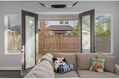 4202 Gillespie Street #A, Houston, TX 77020 - Photo 9