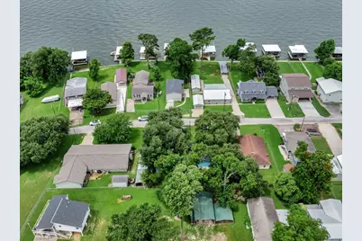 683 Water View Drive, Livingston, TX 77351 - Photo 3