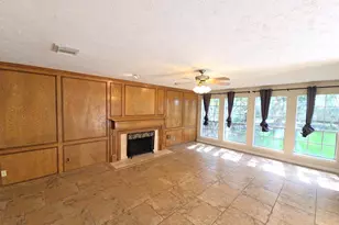 2502 Fairwind Dr, Houston, TX 77062 - Photo 3