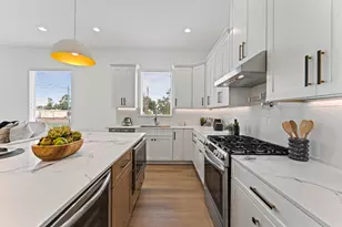 4752 Martin Hill St, Houston, TX 77018 - Photo 5