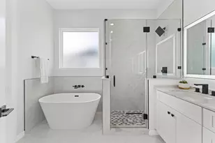 4752 Martin Hill St, Houston, TX 77018 - Photo 13