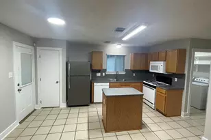 906 Yacht Ct, Crosby, TX 77532 - Photo 7