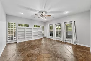 501 Cherry Hills Dr, Huntsville, TX 77340 - Photo 15