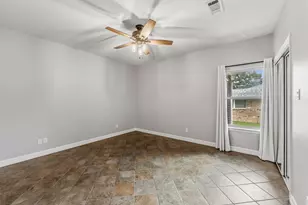 501 Cherry Hills Dr, Huntsville, TX 77340 - Photo 29