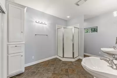 501 Cherry Hills Drive, Huntsville, TX 77340 - Photo 19