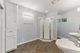 501 Cherry Hills Dr, Huntsville, TX 77340 - Photo 19
