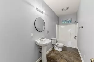 501 Cherry Hills Dr, Huntsville, TX 77340 - Photo 25