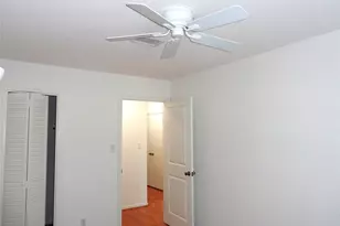 2105 S Winrock Blvd S, Houston, TX 77057 - Photo 17