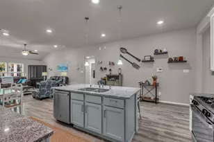 2214 Brickfielder Ln, Baytown, TX 77523 - Photo 9