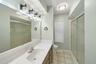 25 Shady Oak Lane, Conroe, TX 77304 - Photo 9