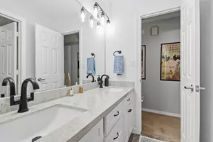 14 Creek Forest Ln, Conroe, TX 77384 - Photo 35