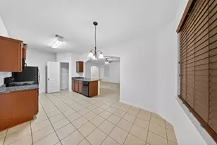 10913 Panther Ct, Houston, TX 77099 - Photo 5