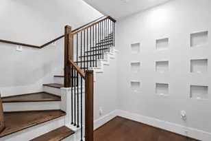 1114 W 15th 1/2 St, Houston, TX 77008 - Photo 13