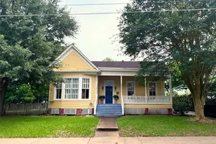 606 Sycamore St, Brenham, TX 77833 - Photo 1