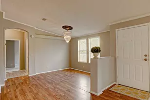 2516 Loch Lomond St, Highlands, TX 77562 - Photo 7