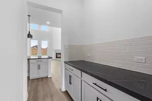30826 Pigeon Vly Dr, Waller, TX 77484 - Photo 5