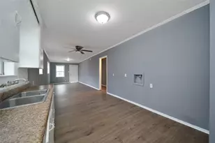 2310 Kabee St, Houston, TX 77020 - Photo 3