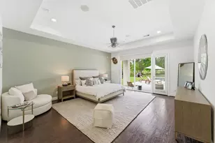 63 W Loftwood Cir, The Woodlands, TX 77382 - Photo 11