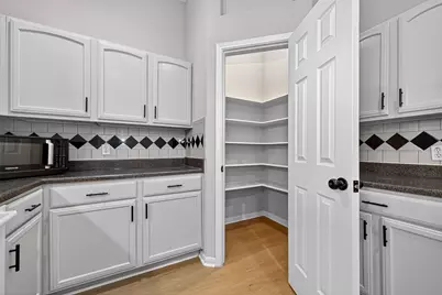 2710 Grants Lake Boulevard #L8, Sugar Land, TX 77479 - Photo 17