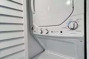 1855 Portsmouth St, Houston, TX 77098 - Photo 9