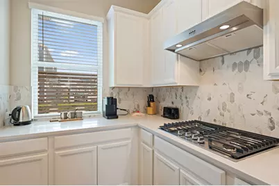 614 Sandy Bay Lane, Kemah, TX 77565 - Photo 9