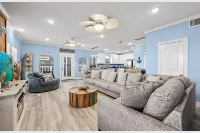 123 Carlton Avenue, Surfside Beach, TX 77541 - Photo 5