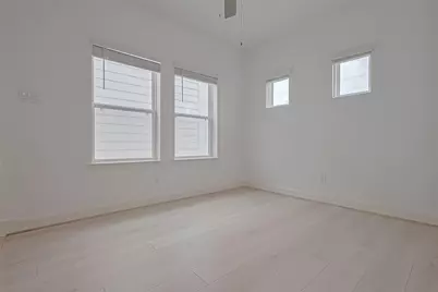1609 Regents Court, Houston, TX 77055 - Photo 29